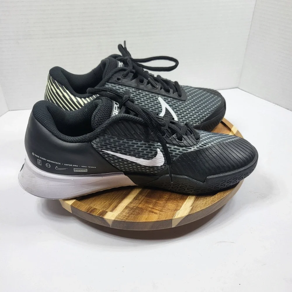 Nike Women's Court Air Zoom Vapor Pro 2 Tennis Shoes Black White DR6192 Size 8.5